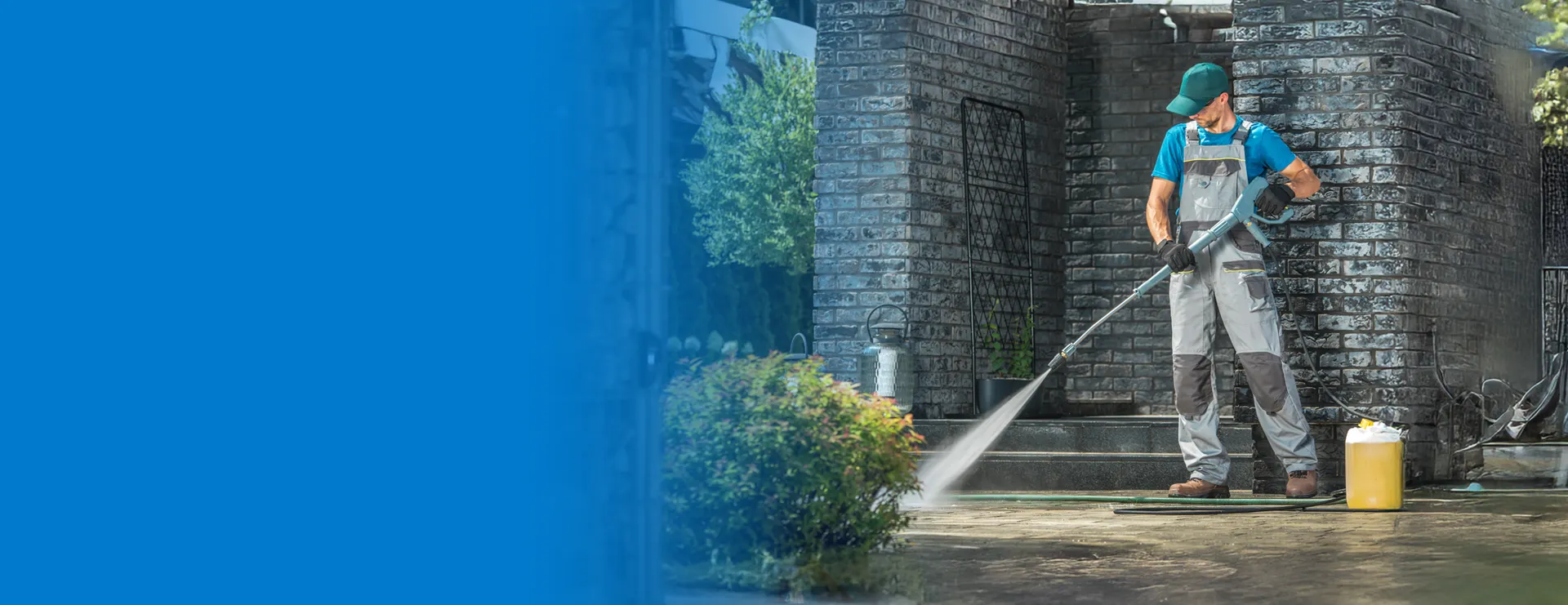 Power washing entryway in West Hartford, CT